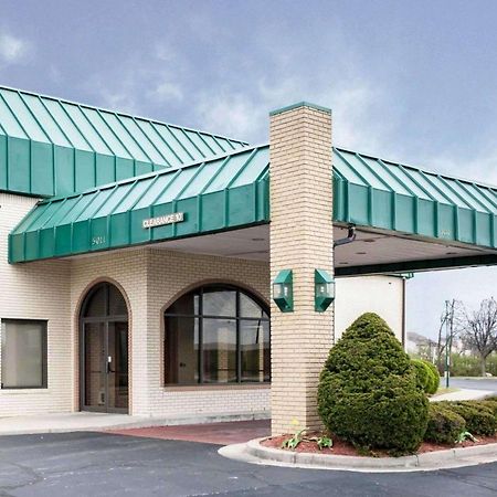 Quality Inn And Suites Indianapolis Esterno foto