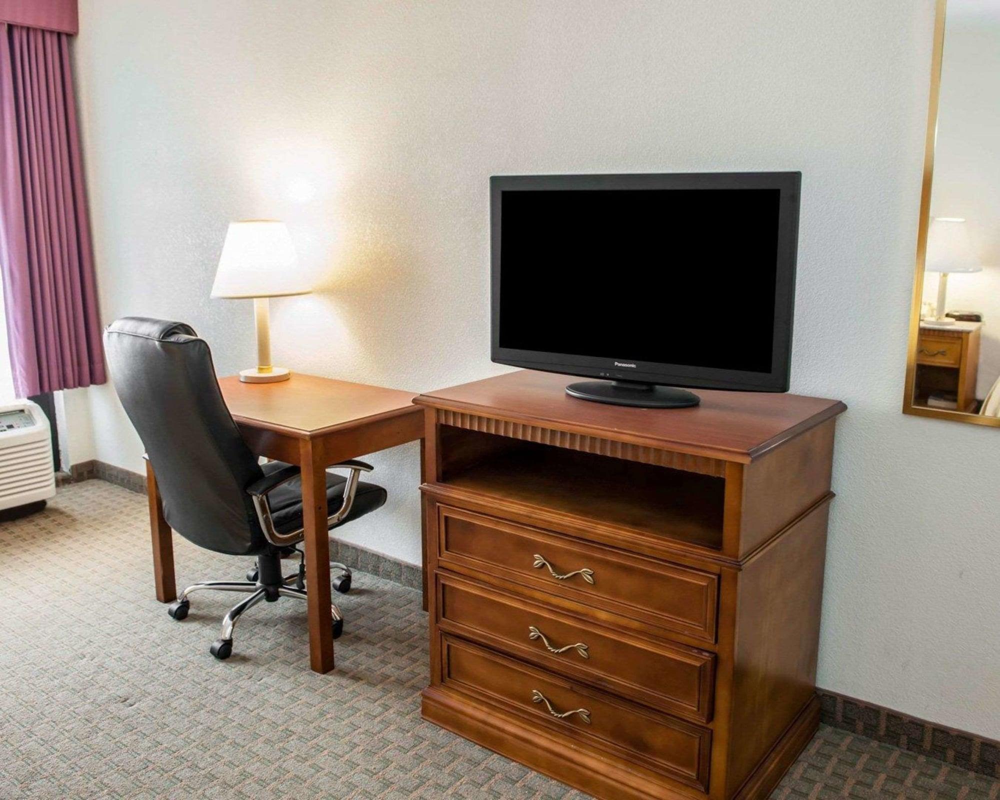Quality Inn And Suites Indianapolis Esterno foto
