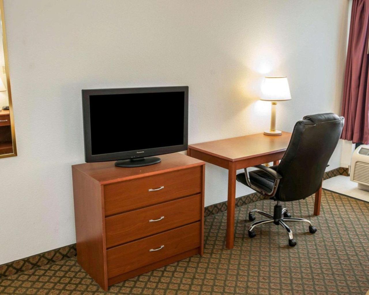 Quality Inn And Suites Indianapolis Esterno foto